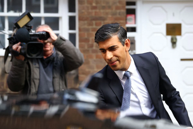 britain s conservative mp rishi sunak walks next to his campaign headquarters in london britain october 24 2022 photo reuters britain s conservative mp rishi sunak walks next to his campaign headquarters in london britain october 24 2022 photo reuters