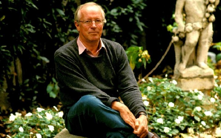 robert fisk dies at the age of 74 photo afp