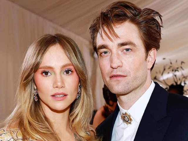 suki waterhouse finds parenting tips on reddit after welcoming first child with robert pattinson suki waterhouse finds parenting tips on reddit after welcoming first child with robert pattinson