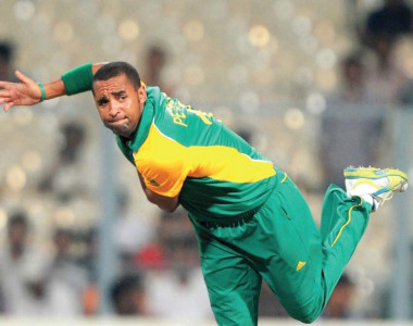 waugh backs south africa to go all the way