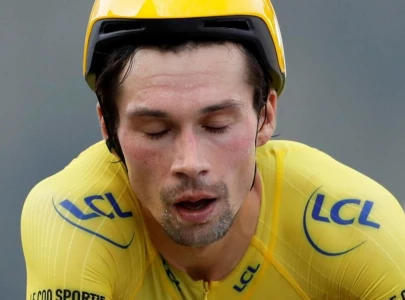 roglic climbs back into vuelta lead roglic climbs back into vuelta lead