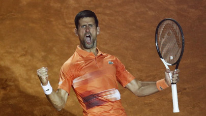 djokovic downs felix to move into rome semis djokovic downs felix to move into rome semis