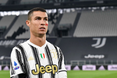 ronaldo levels up with zlatan in battle of evergreen strikers ronaldo levels up with zlatan in battle of evergreen strikers