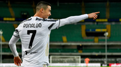 ronaldo hits back with hat trick inter move nine clear ronaldo hits back with hat trick inter move nine clear