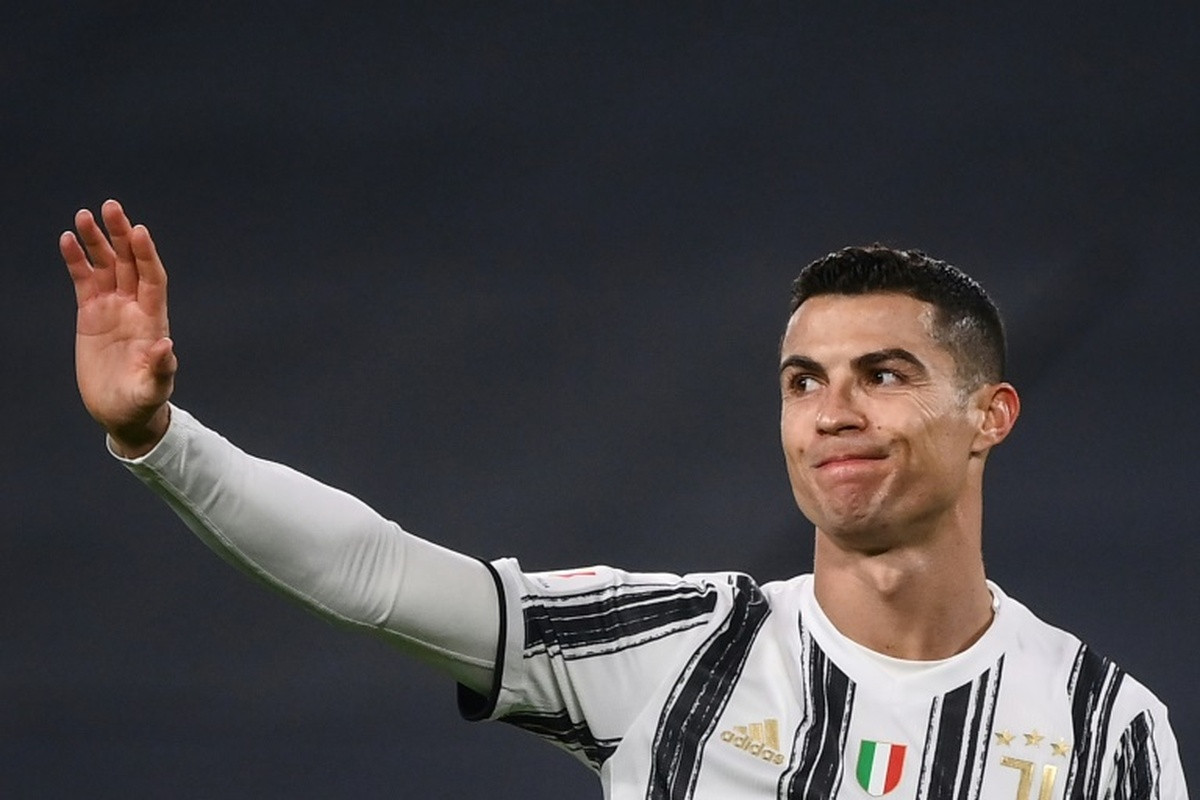 Manchester United have reached an agreement to sign Cristiano Ronaldo from  Juventus.