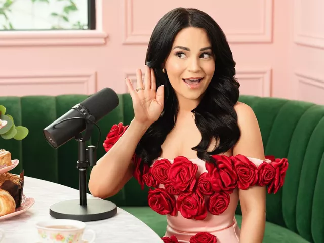 rosanna pansino reveals that she is smoking her father s ashes in her podcast rodiculous rosanna pansino reveals that she is smoking her father s ashes in her podcast rodiculous