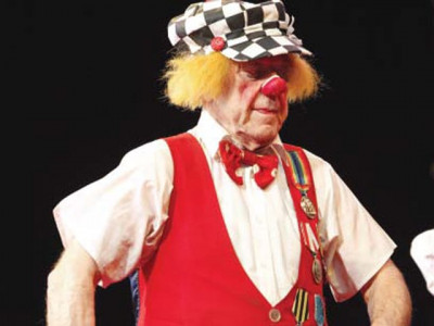the sun clown continues to shine at 80 the sun clown continues to shine at 80