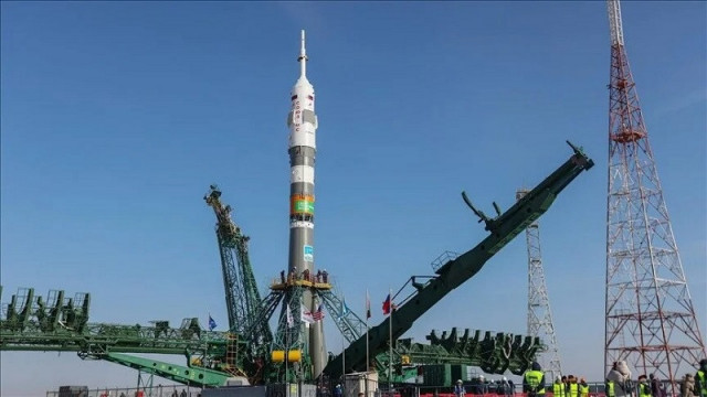 russia launches first space rocket developed since dissolution of soviet union