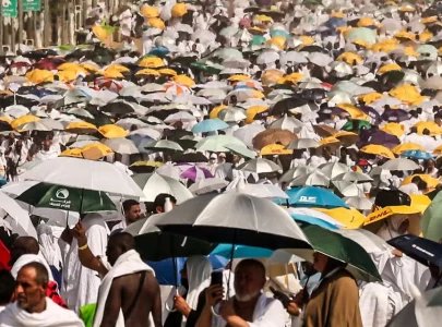 hajj health rules tightened amid strict saudi mandates