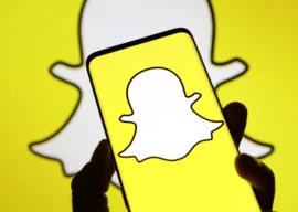 snapchat s new footsteps feature can track location history snapchat s new footsteps feature can track location history