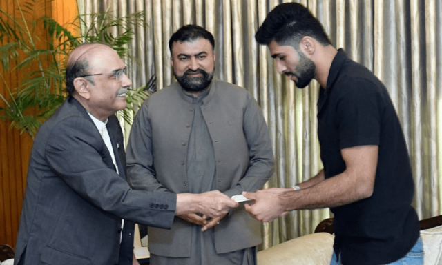karate champion shahzaib rind receives rs100m reward from president zardari karate champion shahzaib rind receives rs100m reward from president zardari