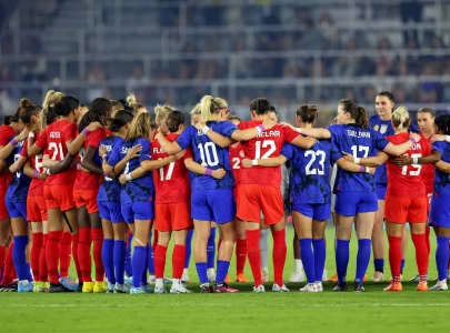 usa show solidarity with canada over pay dispute usa show solidarity with canada over pay dispute