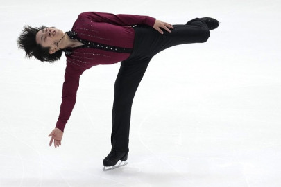 japanese skaters dominate grand prix final japanese skaters dominate grand prix final