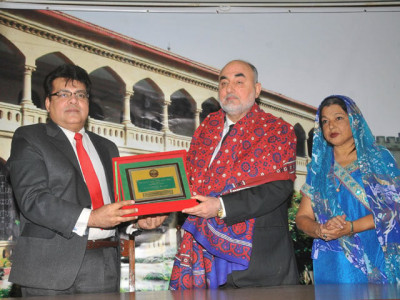 shariat court chief justice visits smi