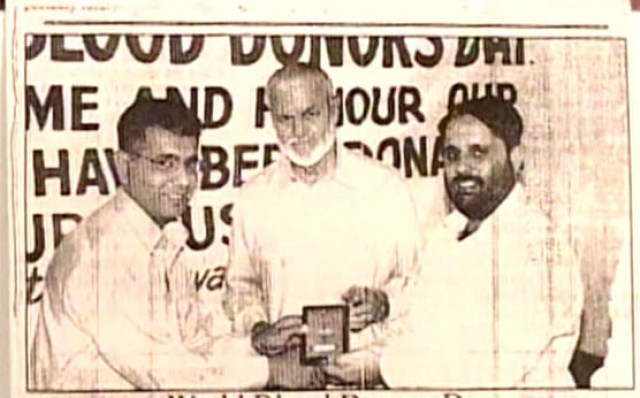 man donates blood 98 times in 20yrs man donates blood 98 times in 20yrs