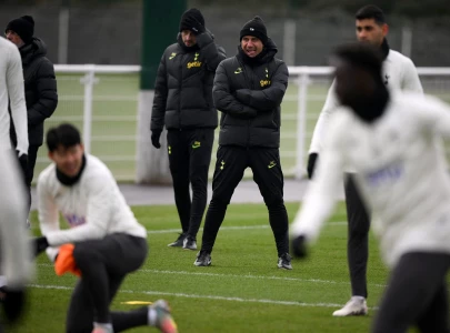 conte looks to energise spurs players on return