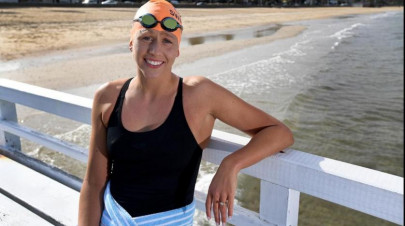 aussie marathon swimmer to challenge english channel record