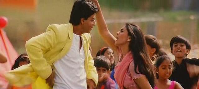 Saajanji-Ghar-Aaye-Lyrics-Kuch-Kuch-Hota-Hai