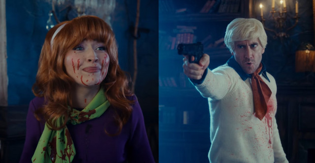 snl jake gyllenhaal and sabrina carpenter appear bloody in snl skit swifties have thoughts