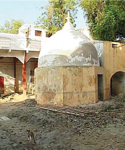 sadhu bela too sandy for visitors