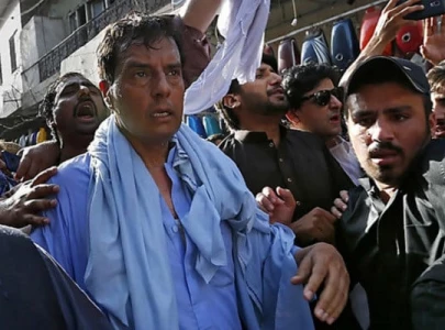 only nawaz can put pakistan on right track says safdar only nawaz can put pakistan on right track says safdar