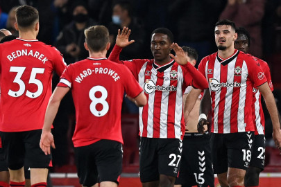 southampton mark new era by thrashing brentford southampton mark new era by thrashing brentford