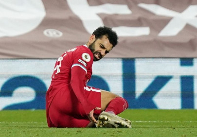 salah did not dive against west ham has marks to prove it klopp salah did not dive against west ham has marks to prove it klopp