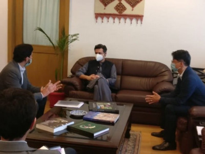 samsung plans smartphone assembly plant in pakistan