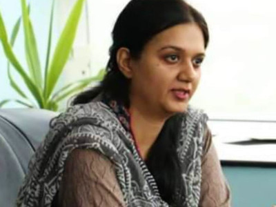 sarah saeed promoted to bps 22