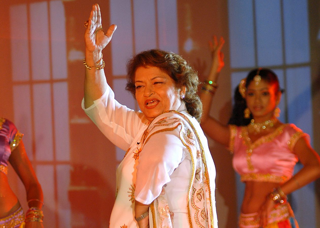 when saroj khan talked about her family in pakistan