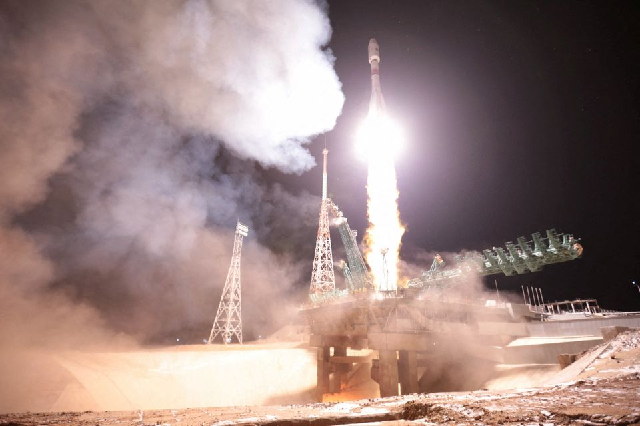a soyuz 2 1b rocket booster with a fregat upper stage and satellites of british firm oneweb blasts off from a launchpad at the baikonur cosmodrome kazakhstan december 27 2021 photo reuters a soyuz 2 1b rocket booster with a fregat upper stage and satellites of british firm oneweb blasts off from a launchpad at the baikonur cosmodrome kazakhstan december 27 2021 photo reuters