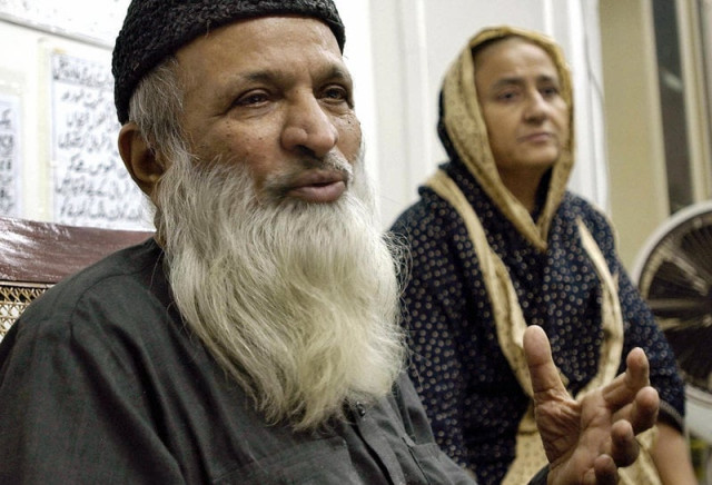 in a nation often riven by social ethnic and religious strife edhi won respect from every stratum of society for an ascetic lifestyle devoted to helping the poor regardless of their background photo afp file in a nation often riven by social ethnic and religious strife edhi won respect from every stratum of society for an ascetic lifestyle devoted to helping the poor regardless of their background photo afp file