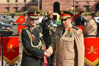 saudi army chief makes historic first trip to india