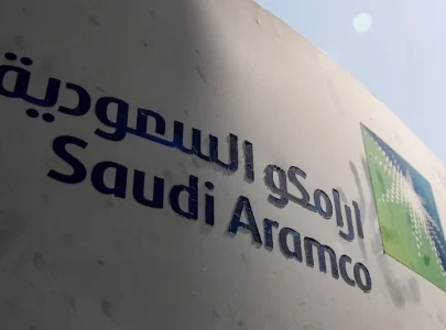 saudi aramco to buy 40 stake in major pakistani oil company