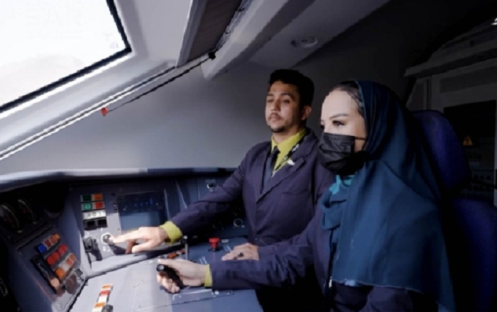 saudi railway company sar has qualified 32 saudi women photo saudi gazette