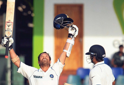 tendulkar keeps india afloat