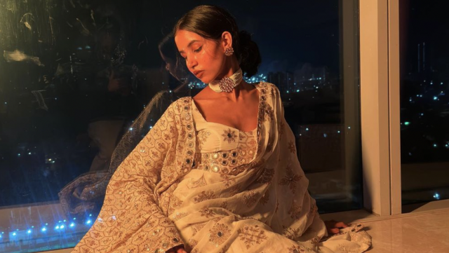 youtuber nancy tyagi debuts at cannes in 20kg self stitched gown youtuber nancy tyagi debuts at cannes in 20kg self stitched gown