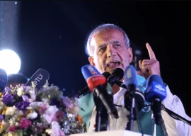 newly elected iranian president vows unity and cooperation in post election address