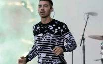 joe jonas shuts down speculation after backstage video goes viral joe jonas shuts down speculation after backstage video goes viral