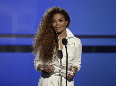janet jackson reveals stevie wonder tracy chapman and samuel l jackson are her cousins