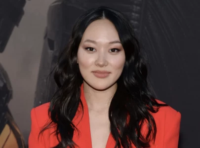 bridgerton casts yerin ha as benedict s love interest sophie beckett for season 4 bridgerton casts yerin ha as benedict s love interest sophie beckett for season 4