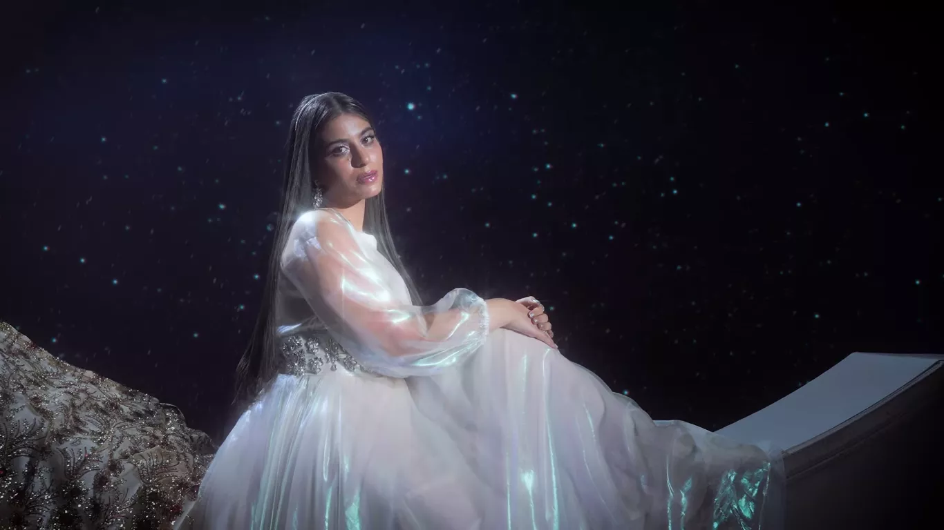 watch natasha noorani embodies different phases of moon in raazi