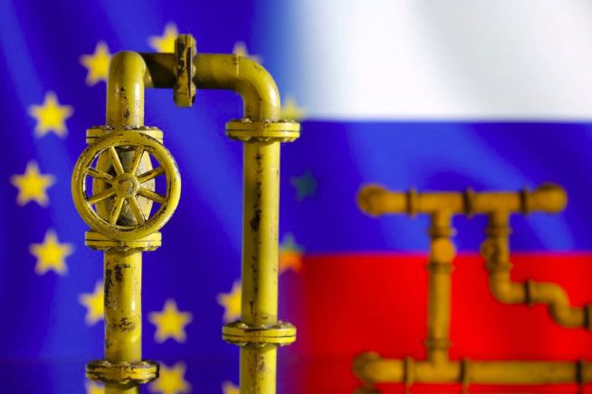 model of natural gas pipeline eu and russia flags july 18 2022 photo reuters dado ruvic illustration