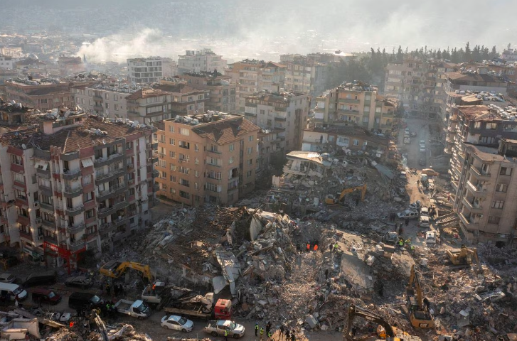 An aerial view shows damaged and collapsed buildings, in the aftermath of a deadly earthquake in Hatay, Turkey February 10, 2023. Photo: REUTERS/Umit Bektas