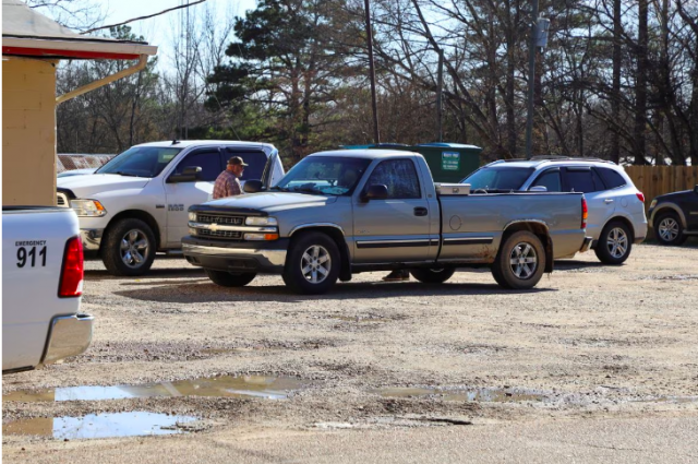 six dead as gunman goes on rampage in small mississippi town six dead as gunman goes on rampage in small mississippi town