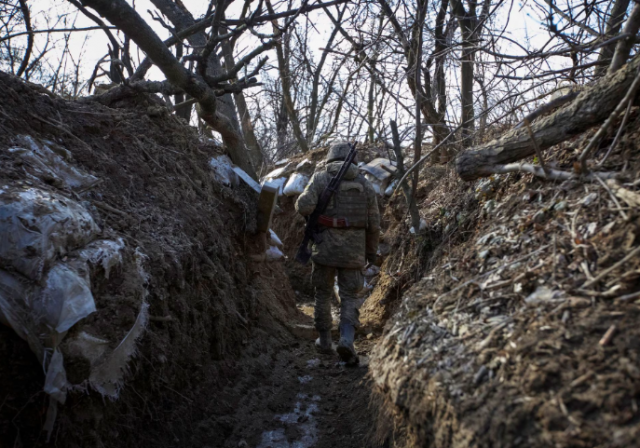 a ukrainian service member is seen in a trench at a position outside the frontline town of horlivka amid russia s attack on ukraine in donetsk region ukraine march 3 2023 photo reuters anna kudriavtsevaread less a ukrainian service member is seen in a trench at a position outside the frontline town of horlivka amid russia s attack on ukraine in donetsk region ukraine march 3 2023 photo reuters anna kudriavtsevaread less