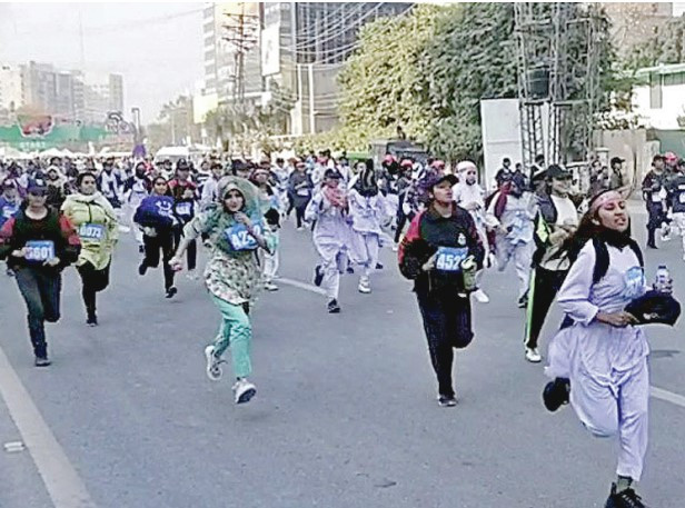 spring celebrations women participate in a fun race organised in lahore by the punjab sports board in connection with jashn e baharan photo nni