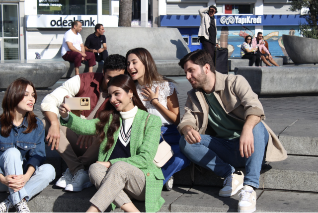 infinix welcomes the gorgeous kinza hashmi as a brand ambassador for its zero 30 series infinix welcomes the gorgeous kinza hashmi as a brand ambassador for its zero 30 series