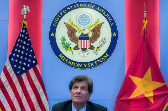us hosts vietnam minister for economic talks days after putin s visit to hanoi us hosts vietnam minister for economic talks days after putin s visit to hanoi