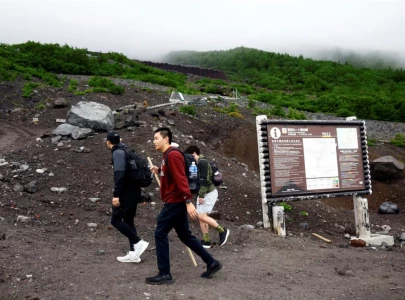 japan introduces new fees for mount fuji climbers to control tourist influx japan introduces new fees for mount fuji climbers to control tourist influx